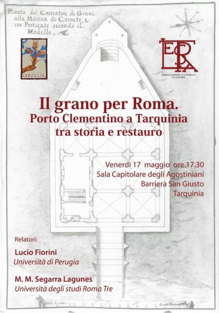 Relatore che parla durante una conferenza culturale con pubblico in sala